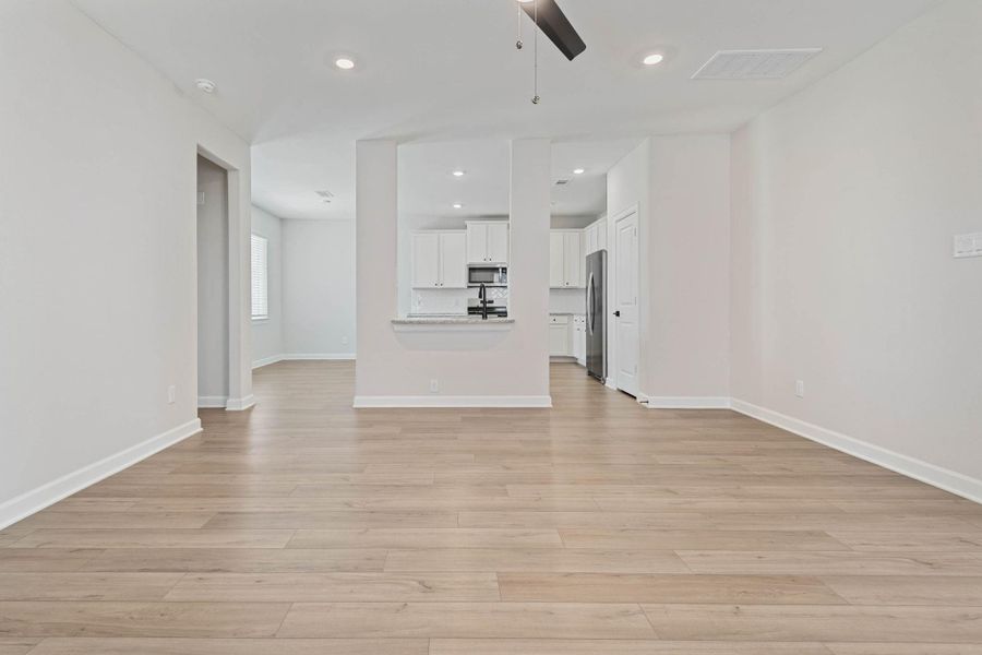 Spacious, unfurnished interior of a new home in Emberly, Beasley (Image 10).