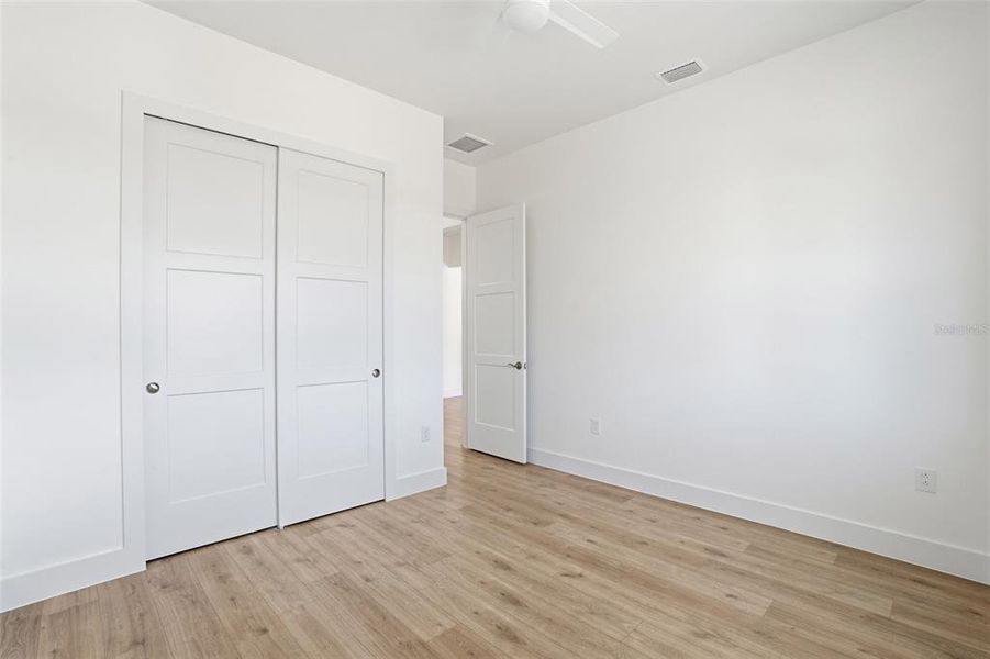 Spacious, unfurnished interior of a new home in , Punta Gorda (Image 28).