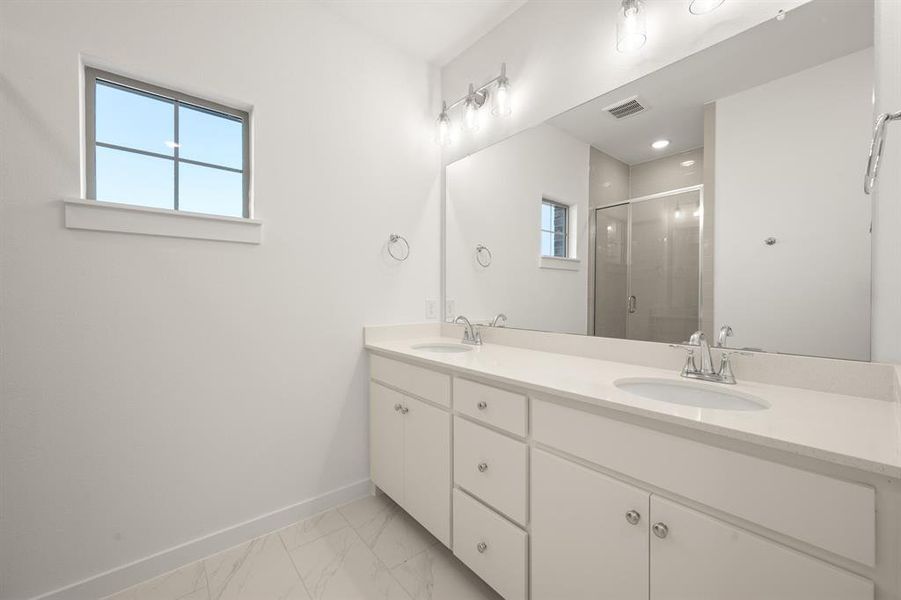 4619 Haws Trail_ 2572_Onyx- Primary Suite]-3