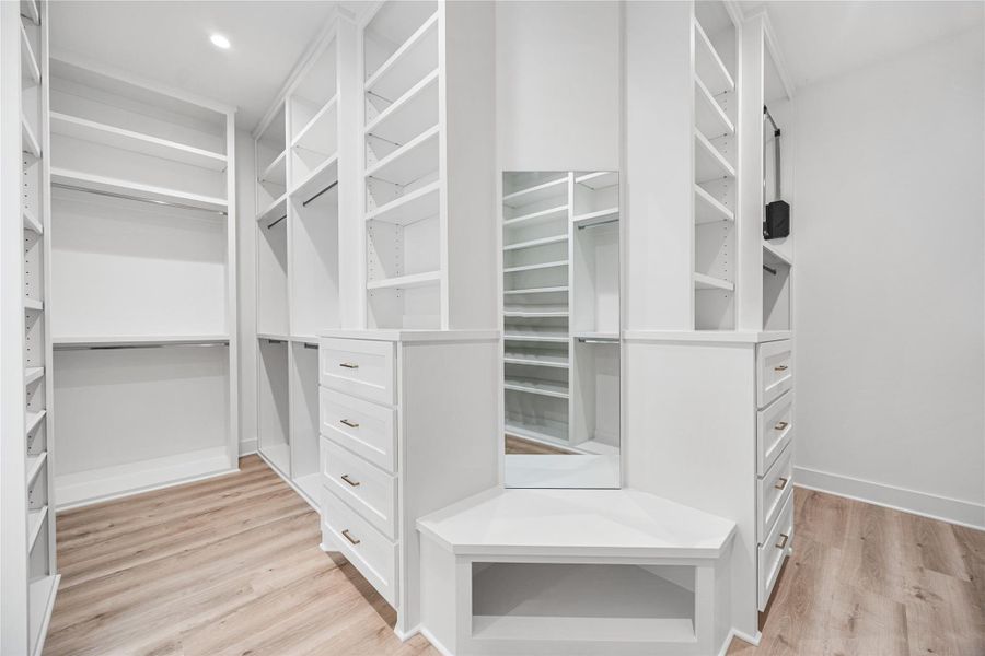 Primary-Custom Closet