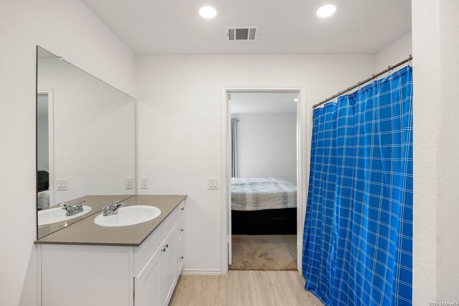 Furnished interior view inside a new home in Mission del Lago, San Antonio (Image 9).