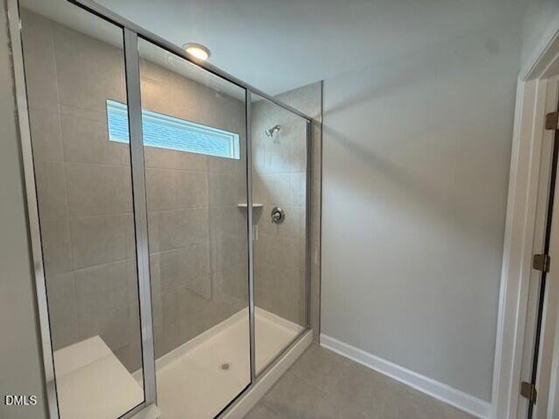 GV16 Owners shower GV16 Owners shower