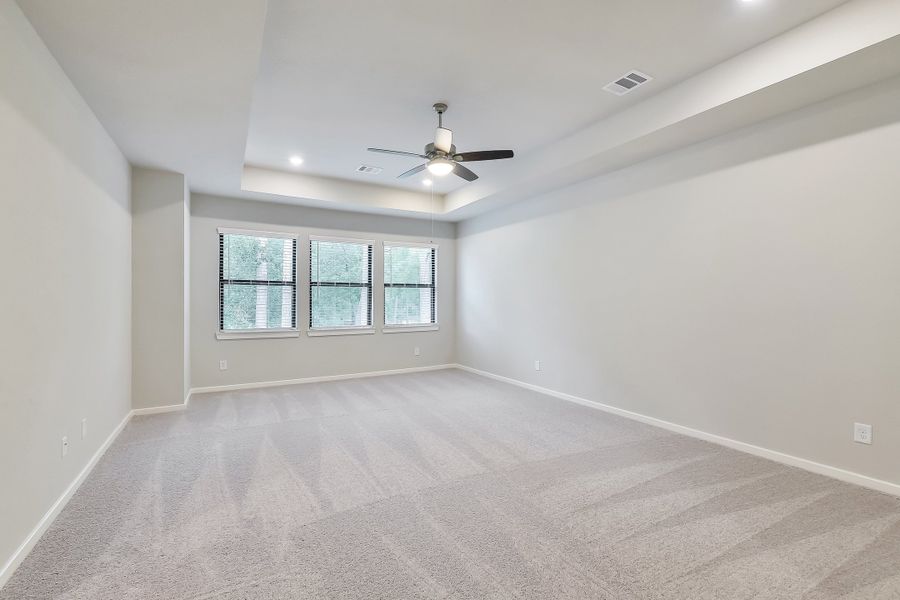 Spacious, unfurnished interior of a new home in Summer Place  35', Montgomery (Image 40).