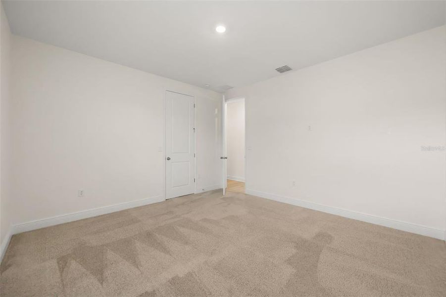 Spacious, unfurnished interior of a new home in Palms at Windermere, Windermere (Image 46). Spacious, unfurnished interior of a new home in Palms at Windermere, Windermere (Image 46).