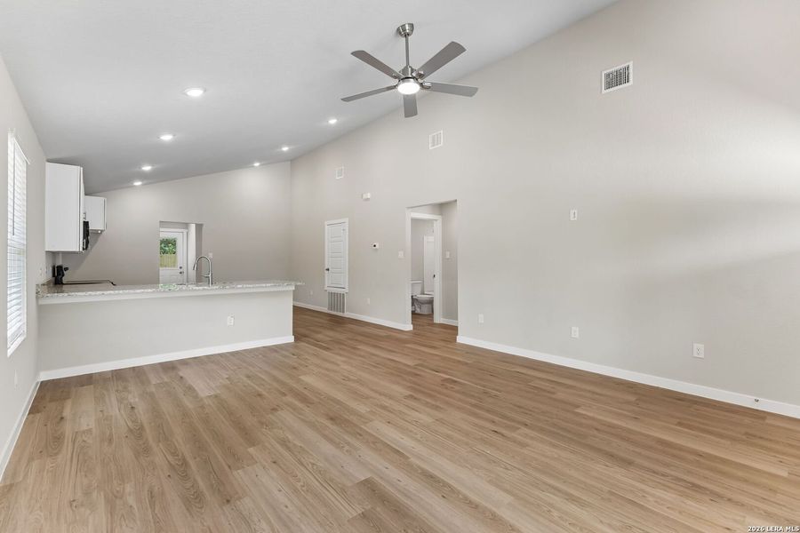 Spacious, unfurnished interior of a new home in , San Antonio (Image 27). Spacious, unfurnished interior of a new home in , San Antonio (Image 27).