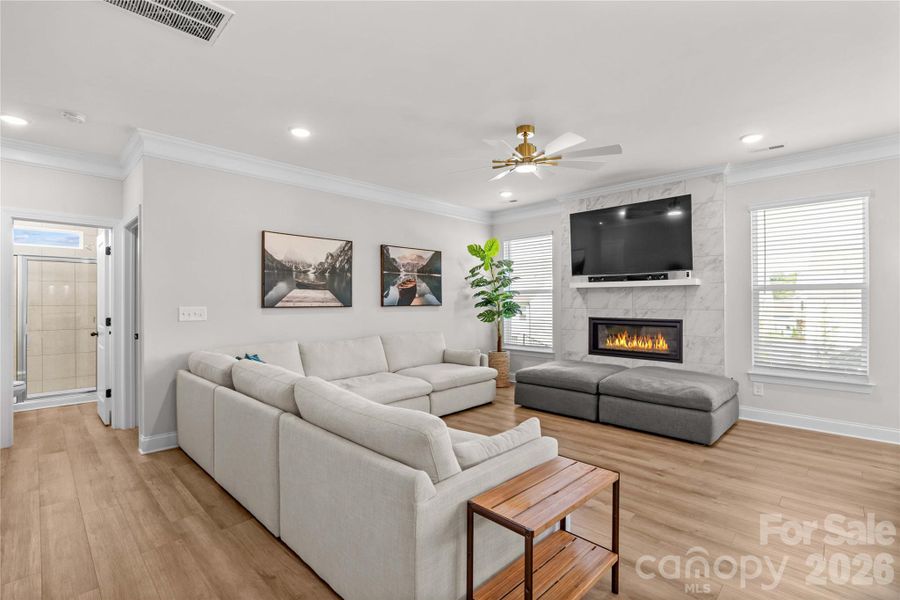 Great Room with Gas Fireplace Great Room with Gas Fireplace