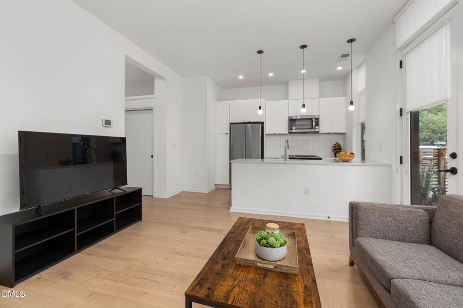 11-web-or-mls-DX3A8559