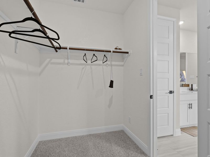 Spacious, unfurnished interior of a new home in The Reserve at Potranco Oaks, Castroville (Image 23).