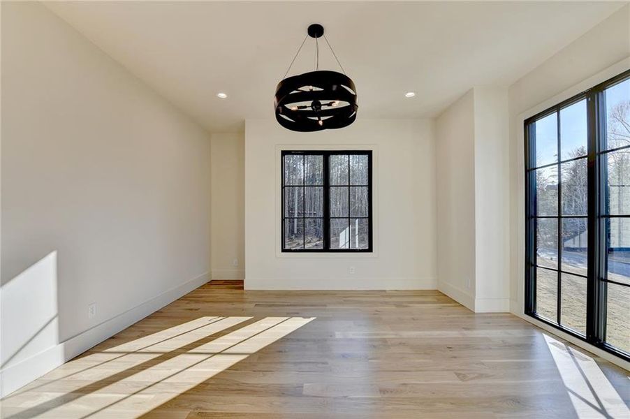 Spacious, unfurnished interior of a new home in , Alpharetta (Image 21).