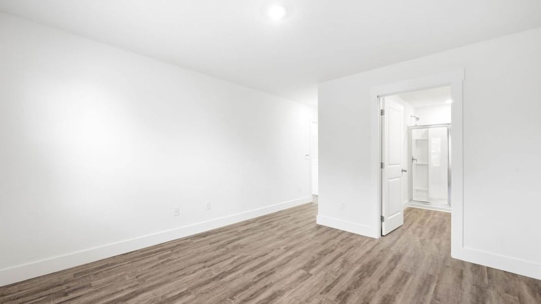 Spacious, unfurnished interior of a new home in The Arbor Townhomes, Kingsport (Image 13).