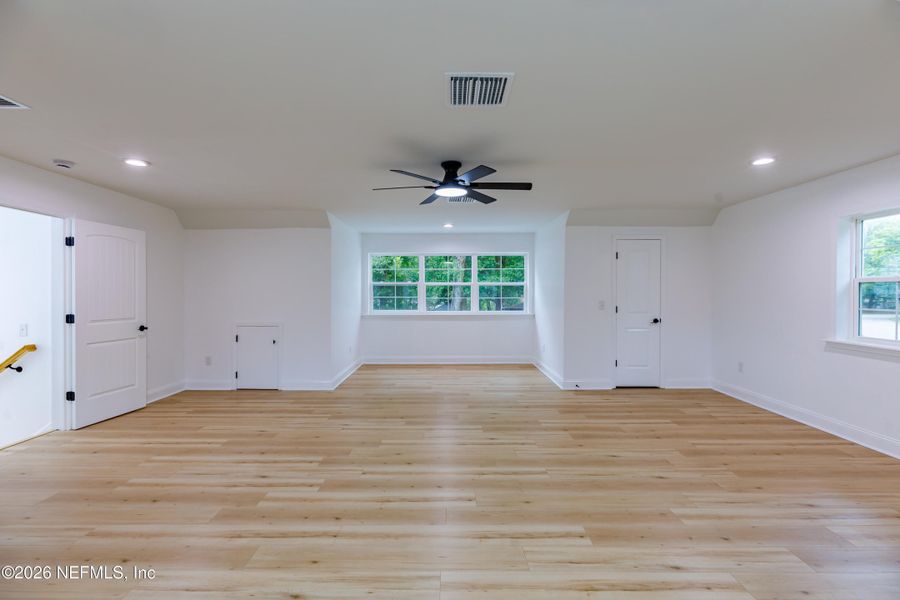 Spacious, unfurnished interior of a new home in , Jacksonville (Image 42).