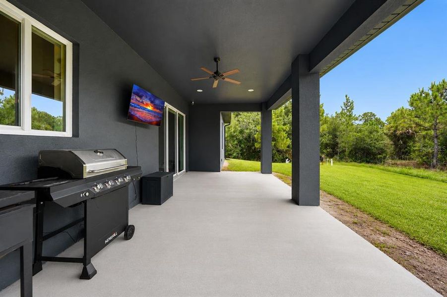 Exterior details and patio area of a home in , Punta Gorda (Image 4). Exterior details and patio area of a home in , Punta Gorda (Image 4).