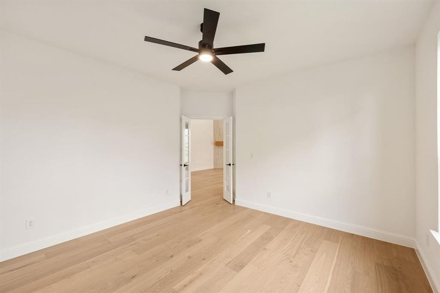 Spacious, unfurnished interior of a new home in Painted Tree Woodland District 50, McKinney (Image 36). Spacious, unfurnished interior of a new home in Painted Tree Woodland District 50, McKinney (Image 36).