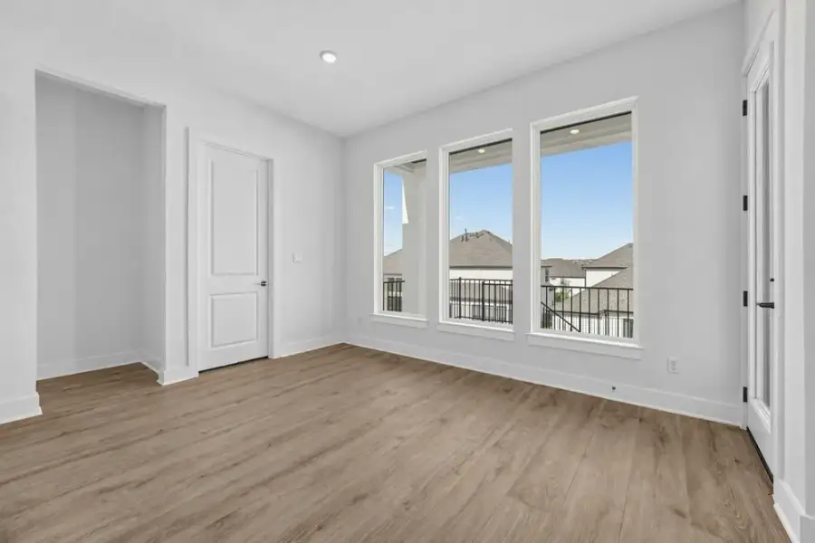 Spacious, unfurnished interior of a new home in Travisso, Leander (Image 20). Spacious, unfurnished interior of a new home in Travisso, Leander (Image 20).