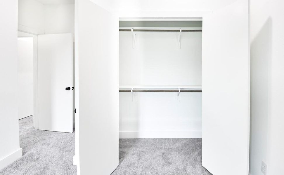 Spacious, unfurnished interior of a new home in , Houston (Image 16).