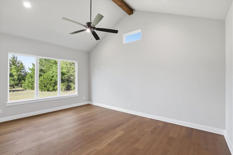 Spacious, unfurnished interior of a new home in , Waxahachie (Image 22).