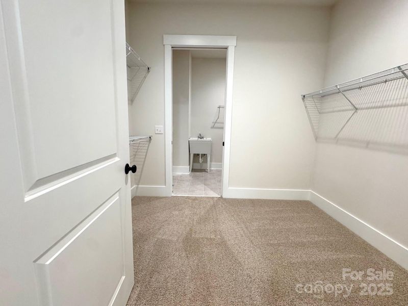 Spacious, unfurnished interior of a new home in Cumberland, Concord (Image 29).