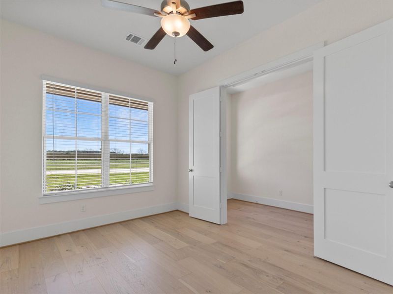 Spacious, unfurnished interior of a new home in , Smithville (Image 40).