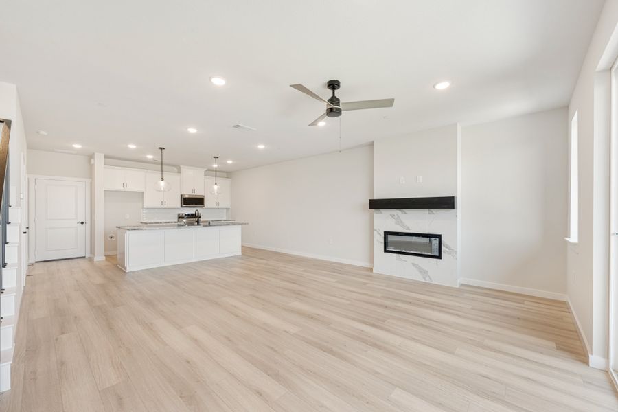 Spacious, unfurnished interior of a new home in Wildridge, Oak Point (Image 22). Spacious, unfurnished interior of a new home in Wildridge, Oak Point (Image 22).