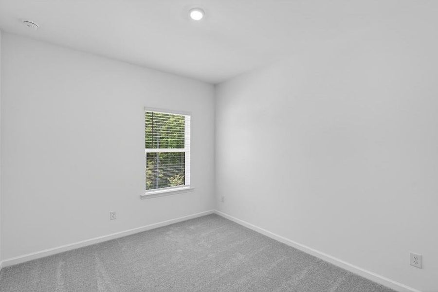 Spacious, unfurnished interior of a new home in Alder Creek, Cumming (Image 17).