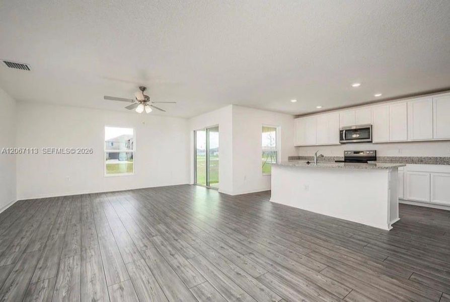 Spacious, unfurnished interior of a new home in , Port St. Lucie (Image 25). Spacious, unfurnished interior of a new home in , Port St. Lucie (Image 25).