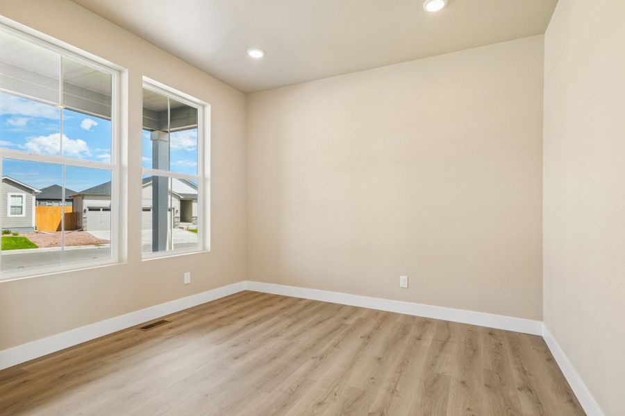Spacious, unfurnished interior of a new home in The Glen, Colorado Springs (Image 34). Spacious, unfurnished interior of a new home in The Glen, Colorado Springs (Image 34).