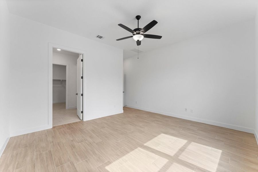 Spacious, unfurnished interior of a new home in , Spring (Image 18).