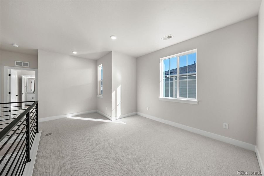 Spacious, unfurnished interior of a new home in , Littleton (Image 27).