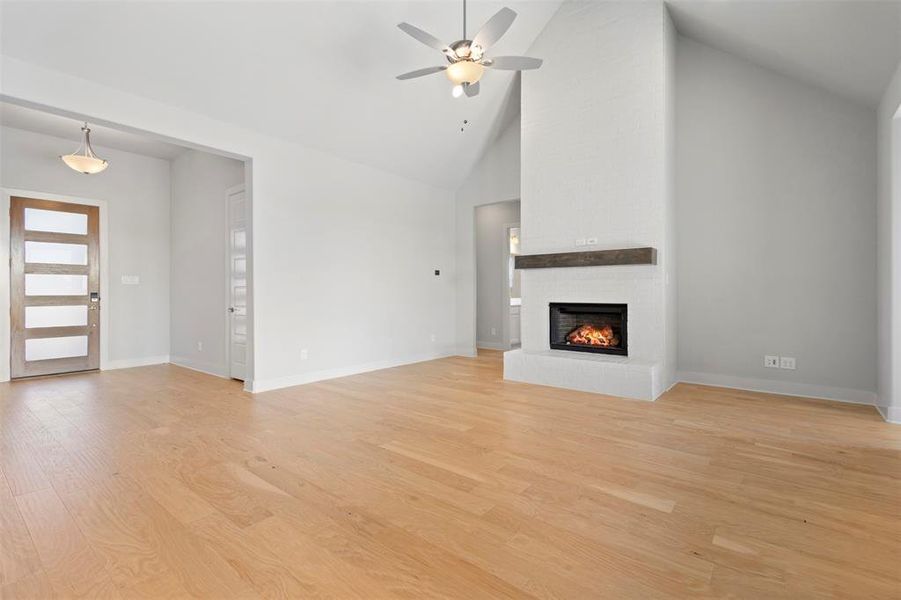 Spacious, unfurnished interior of a new home in Levante - 1 Acre Lots, Waxahachie (Image 12). Spacious, unfurnished interior of a new home in Levante - 1 Acre Lots, Waxahachie (Image 12).