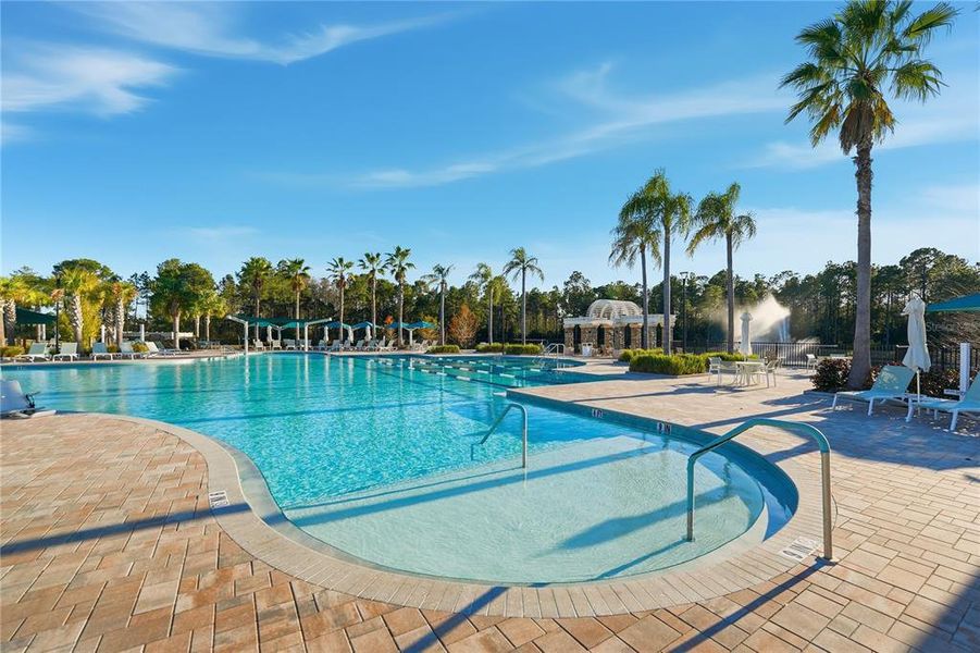 Community amenities in , St. Cloud (Image 44).