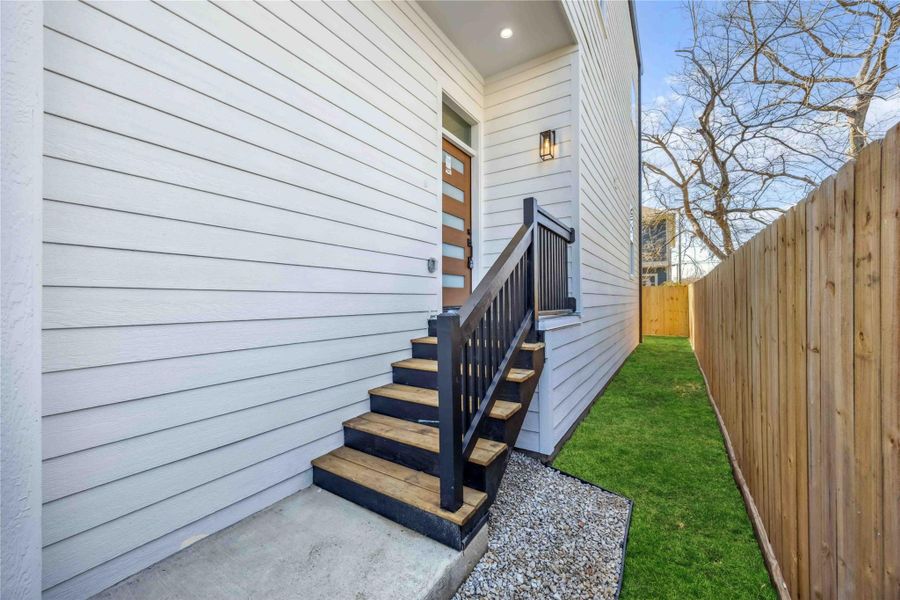 Exterior details and patio area of a home in , Houston (Image 4).