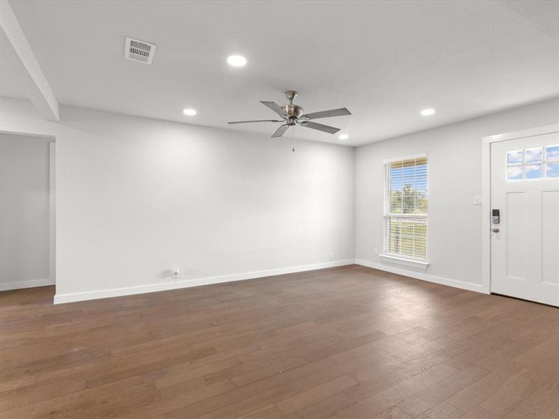 Spacious, unfurnished interior of a new home in , Bowie (Image 25).