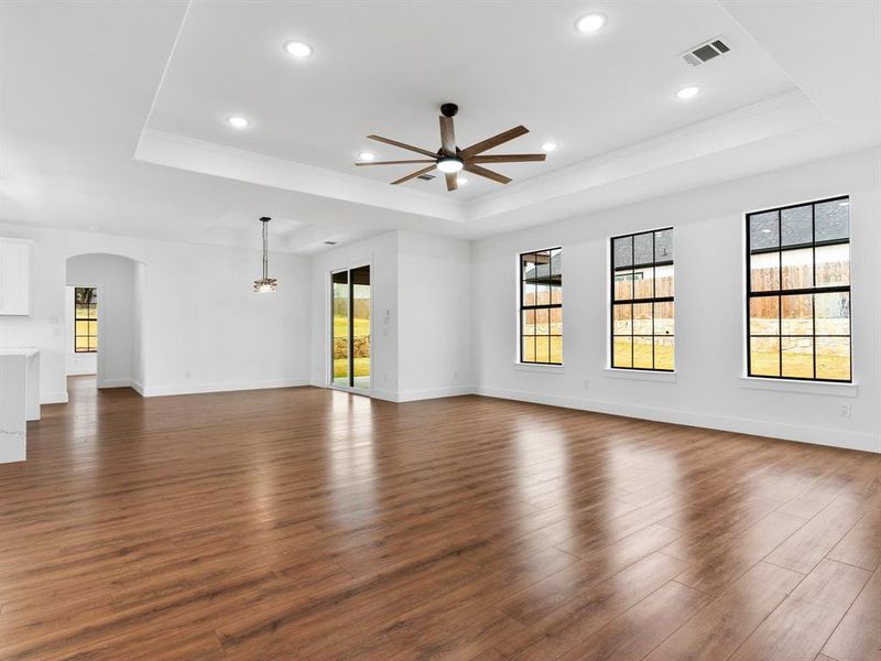 Spacious, unfurnished interior of a new home in , Granbury (Image 21). Spacious, unfurnished interior of a new home in , Granbury (Image 21).