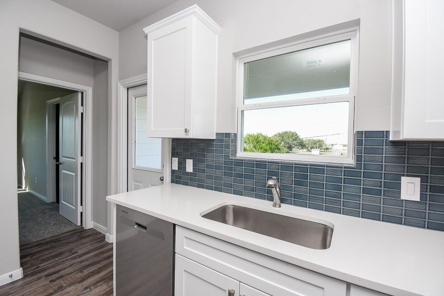 Furnished interior view inside a new home in , Palacios (Image 7).