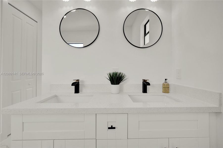 Double sink Double sink