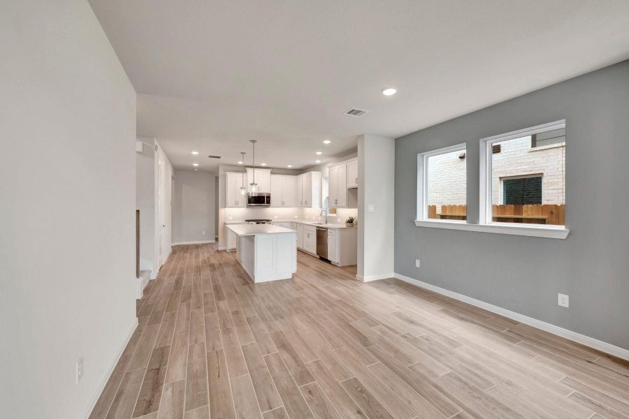 Spacious, unfurnished interior of a new home in The Grand Prairie - Meadow Collection, Hockley (Image 25).