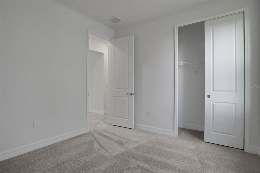 Spacious, unfurnished interior of a new home in Turnleaf, Punta Gorda (Image 9).