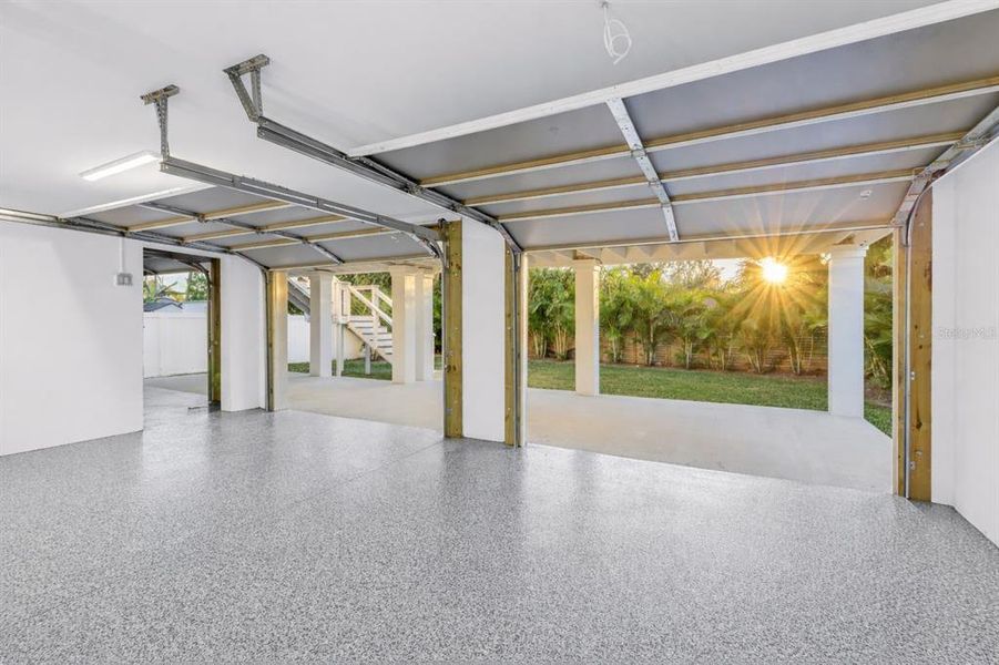 Spacious, unfurnished interior of a new home in , St. Petersburg (Image 24).