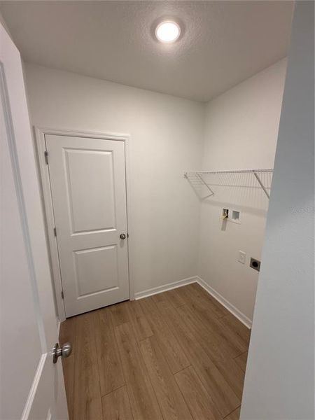 Spacious, unfurnished interior of a new home in Broadleaf, Parrish (Image 7).