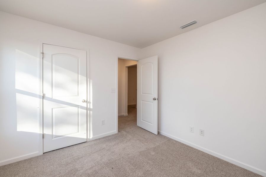 Spacious, unfurnished interior of a new home in Grandview, Albemarle (Image 25).