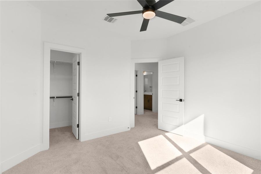 Spacious, unfurnished interior of a new home in , Burnet (Image 27).