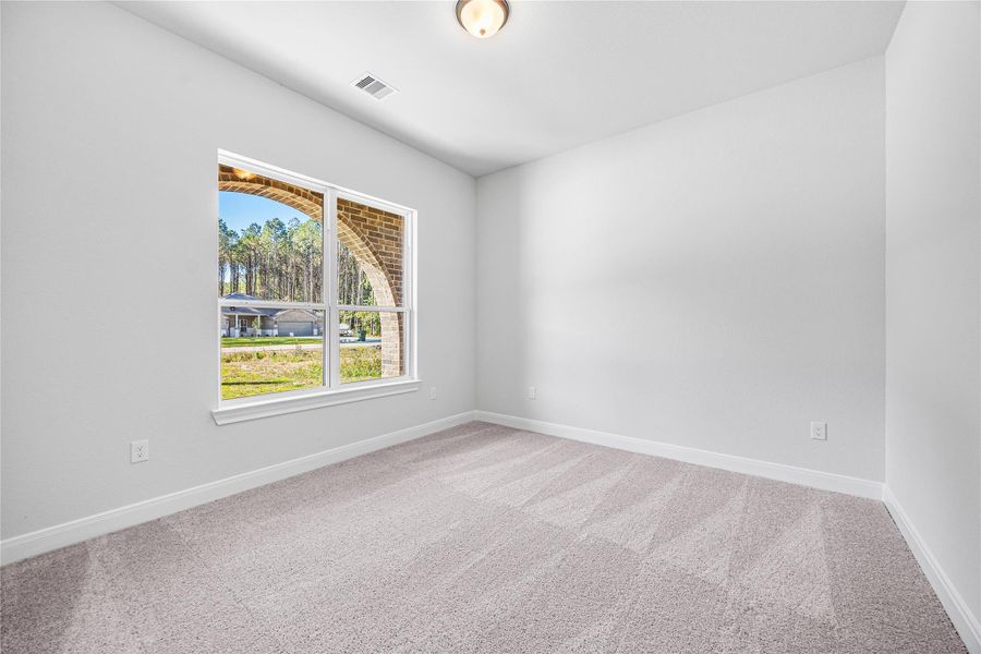 Spacious, unfurnished interior of a new home in Encino Estates, Dayton (Image 26).