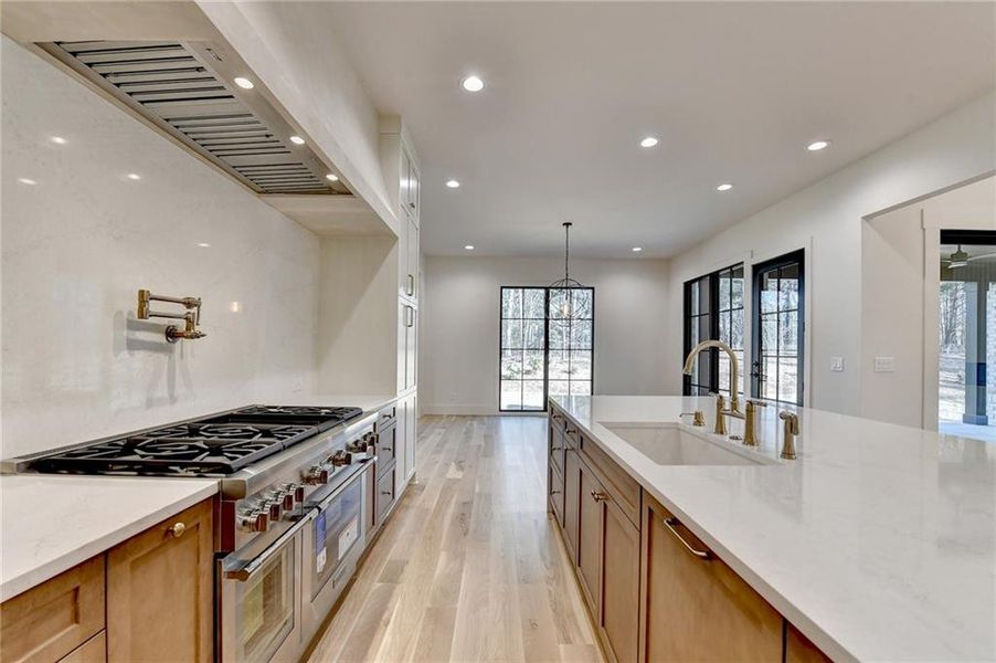 Furnished interior view inside a new home in , Alpharetta (Image 12).