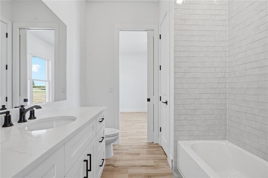 Furnished interior view inside a new home in , Dunnellon (Image 9).
