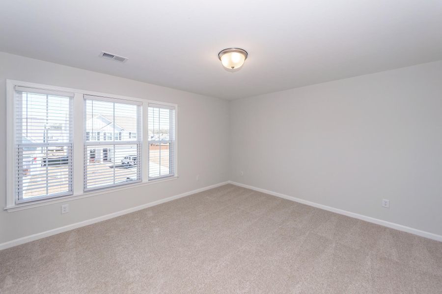 Spacious, unfurnished interior of a new home in High Point at Foxbank, Moncks Corner (Image 20).