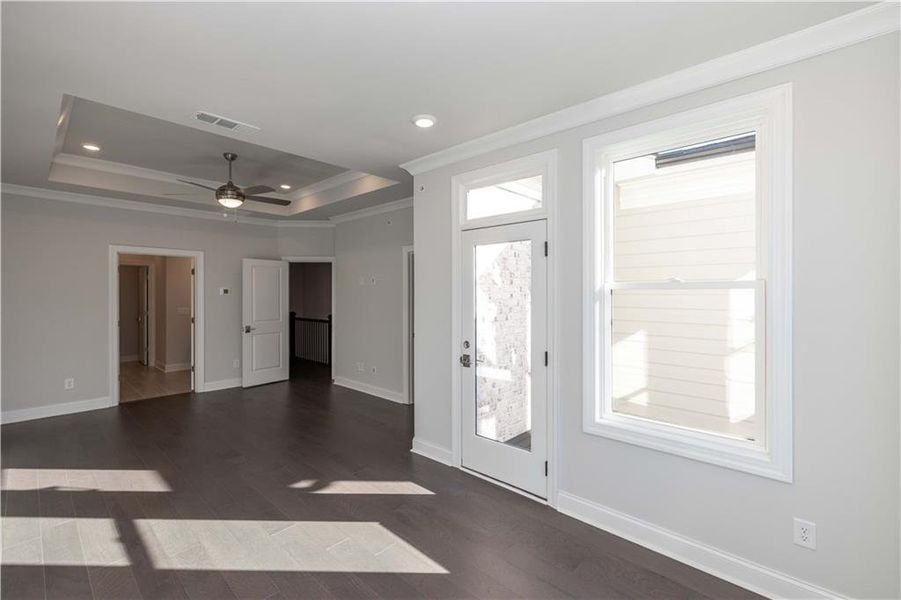 Spacious, unfurnished interior of a new home in Byers Park, Alpharetta (Image 21).