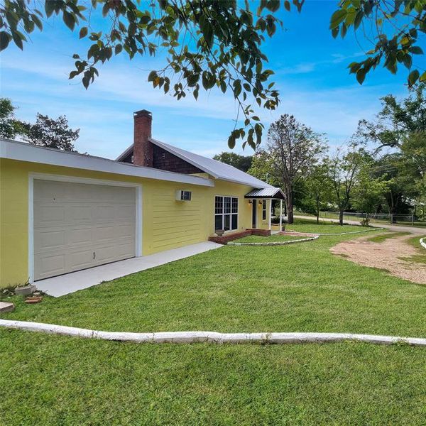 Exterior details and patio area of a home in , Whitney (Image 23).