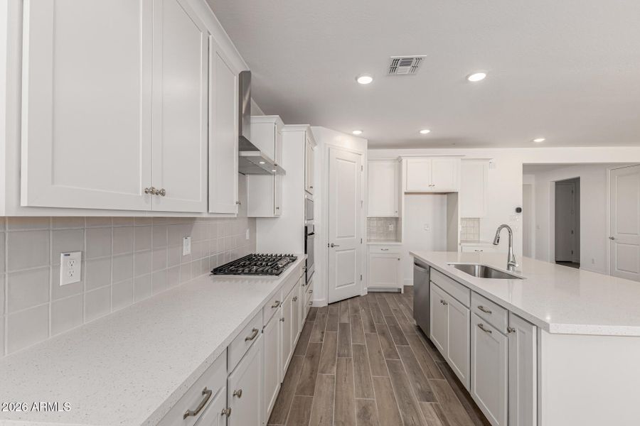 PHX_LasVentanas_Lot 2065_Dove_18412_Kitc