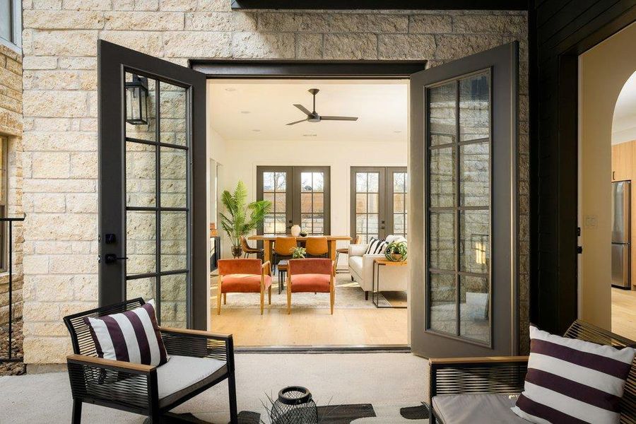Hacienda East offers beautiful private courtyards with French doors opening to the living space. Hacienda East offers beautiful private courtyards with French doors opening to the living space.