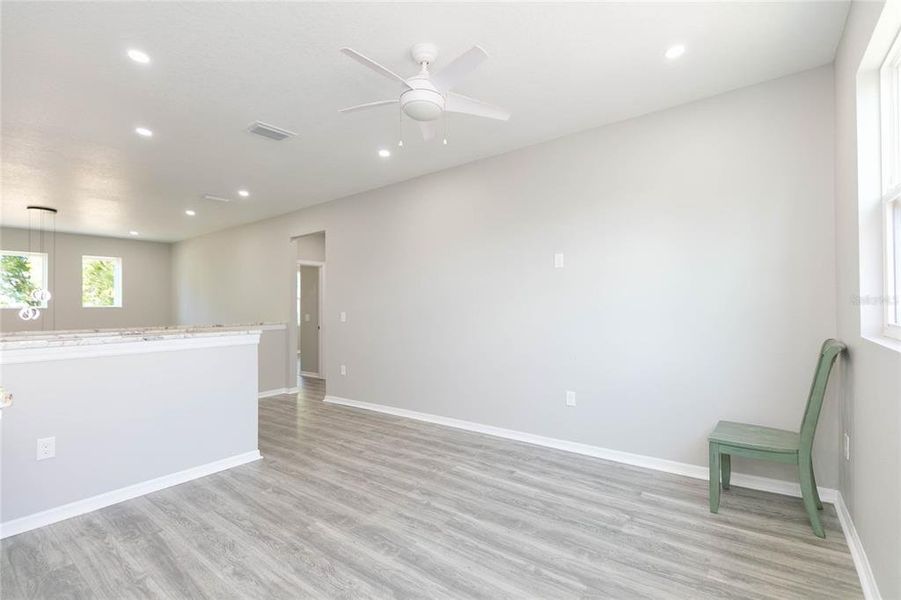 Spacious, unfurnished interior of a new home in , Dade City (Image 26).